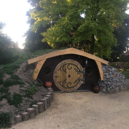 فندق Domaine De Carnin Beloeil المظهر الخارجي الصورة